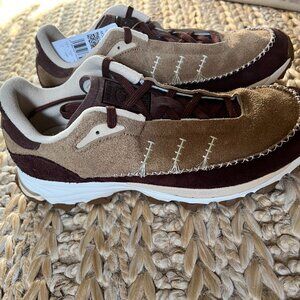 END. x Mocaturf 'Flyfishing Pack - Sand & Chalk White. NWT. Men’s Size 11